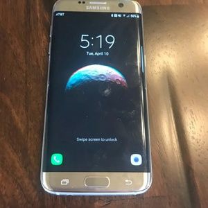 Samsung Galaxy S7 Edge - Cracked